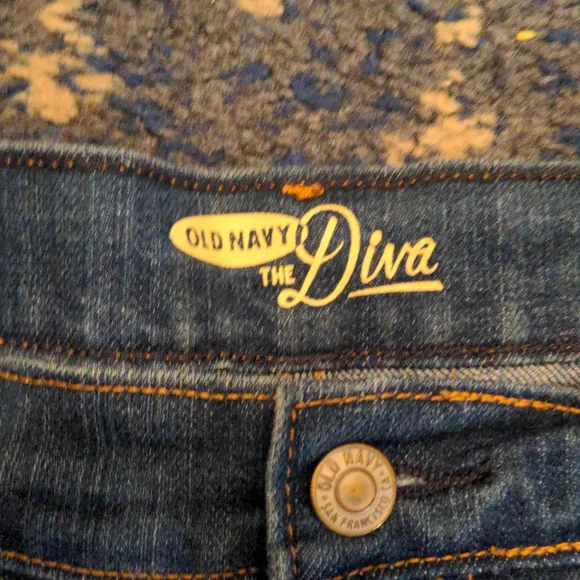 Old Navy Diva Shorts - Picture 2 of 4